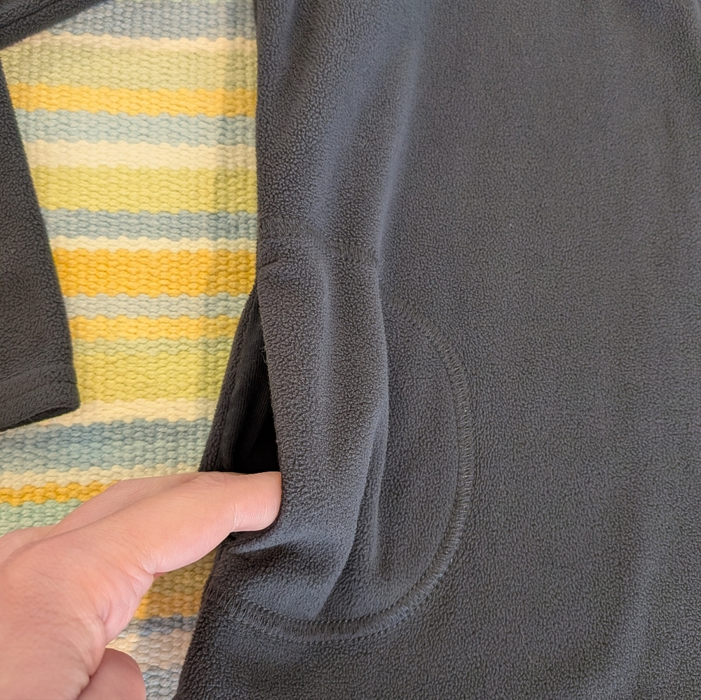 Girl's Carter's Charcoal Gray Fleece Pullover Size 6 - Picture 3 of 6